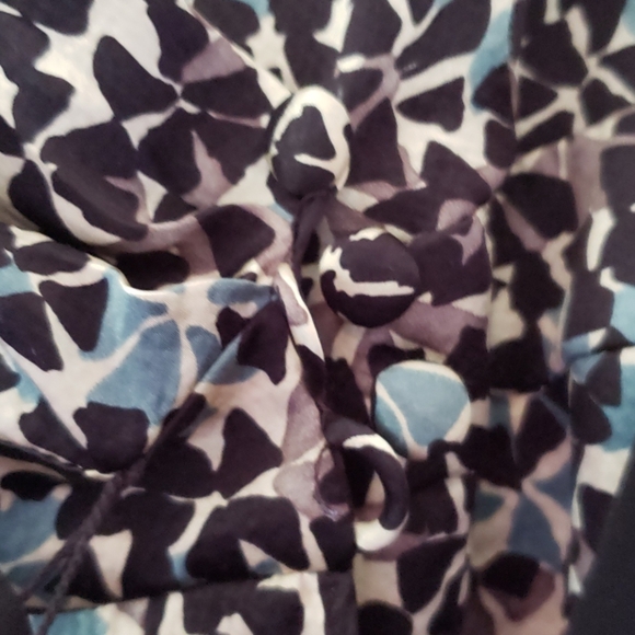 Nanette Lepore Sz 2 Silk Multi Blouse Velvet Rose - Picture 4 of 5